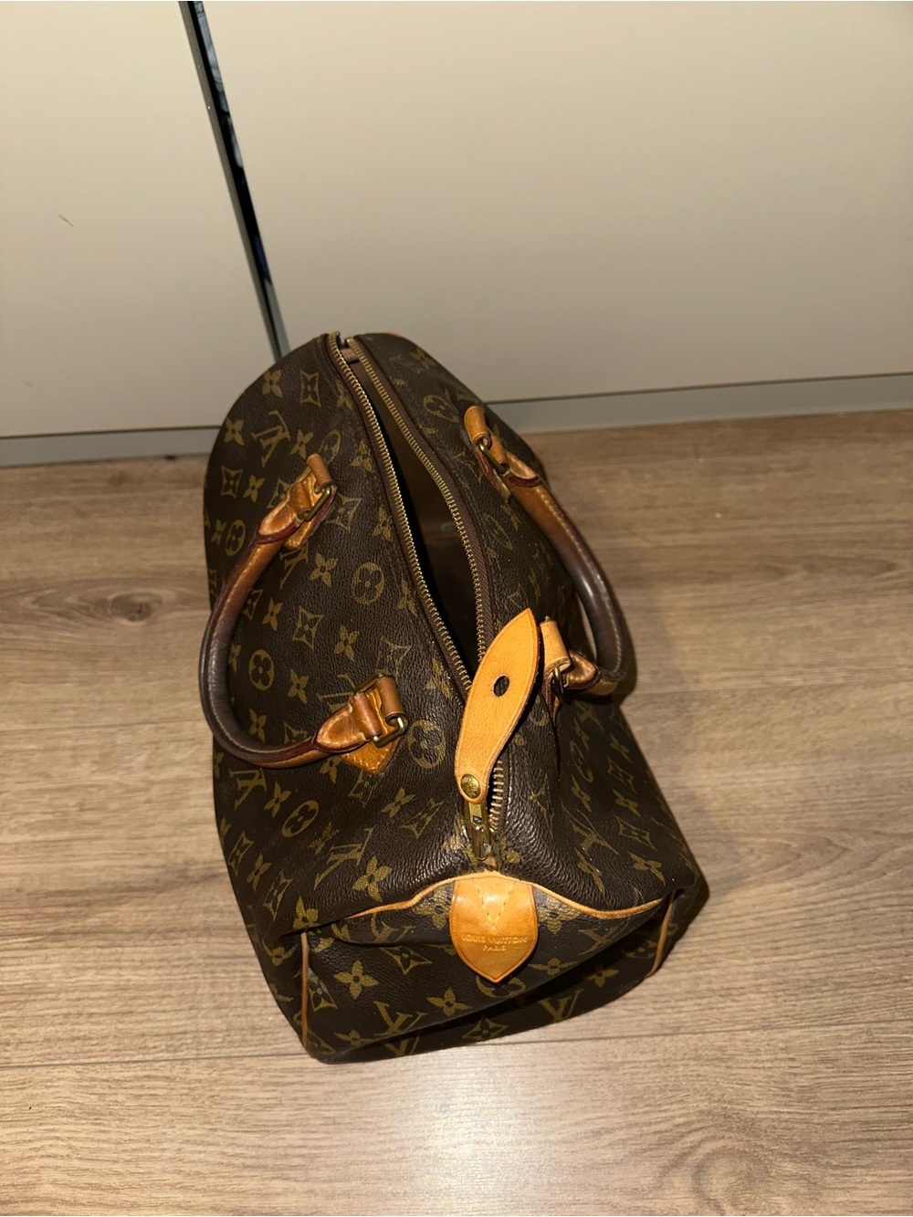 Louis Vuitton Brown Monogram Canvas Handbag with Tan Trim - Picture 9 of 9